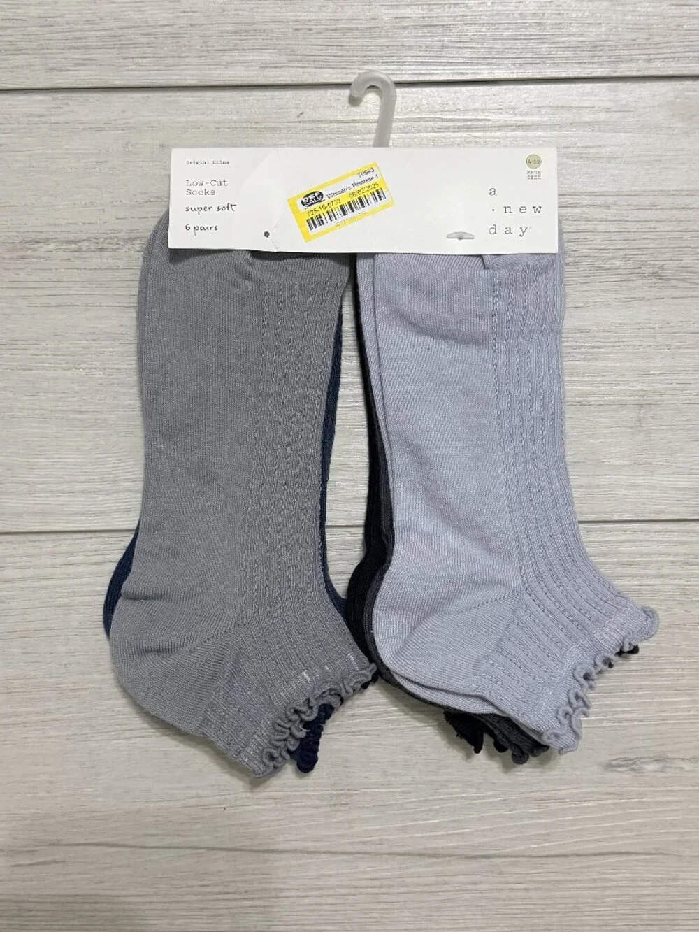 A New Day Women's Low Cut Socks 6 Pairs Super Soft Assorted Colors Size 4-10 NEW